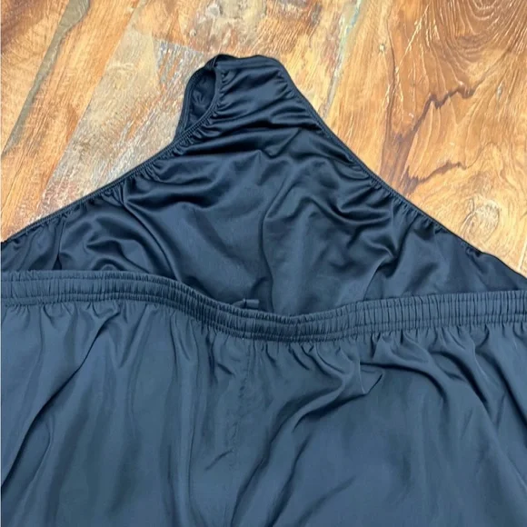 NWT Nike Women’s Shorts - Picture 2 of 6